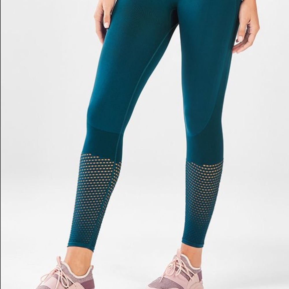 Fabletics Crop Leggings